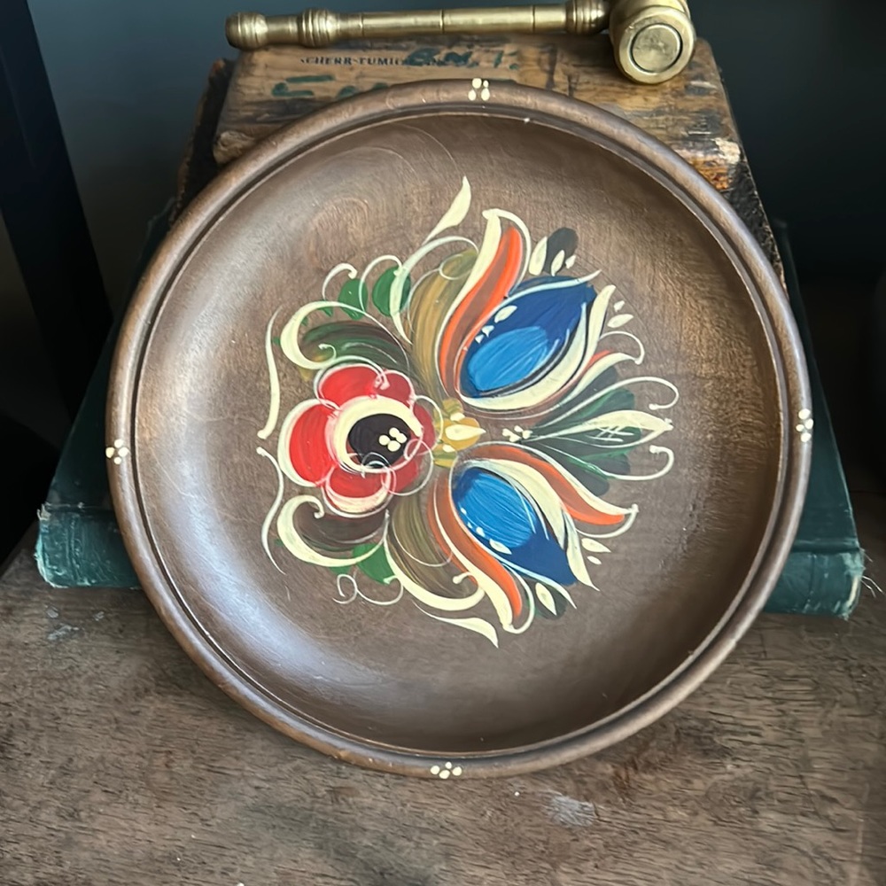VINTAGE Swiss Folk Art Decorative Wood Plate